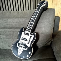 W:O:A - Kissen - Gitarre – Bild 4